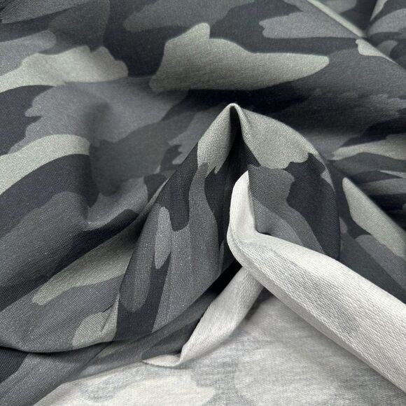 1 Yard Trainers French Terry Knit Camo Print Stretch Fabric Robert Kaufman - Picture 6 of 8